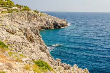 Güzel doğal deniz manzarası, Ciolo Köprüsü,: Salento, Apulia, Ital