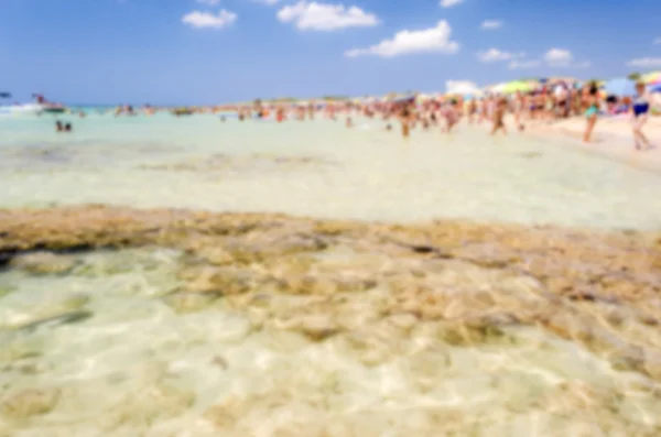 Intreepupil achtergrond van witte zandstrand in Salento, Italië — Stockfoto