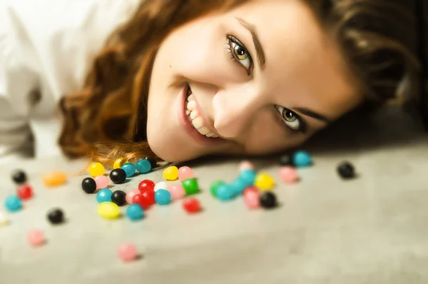 Momento de caramelo para niña — Foto de Stock