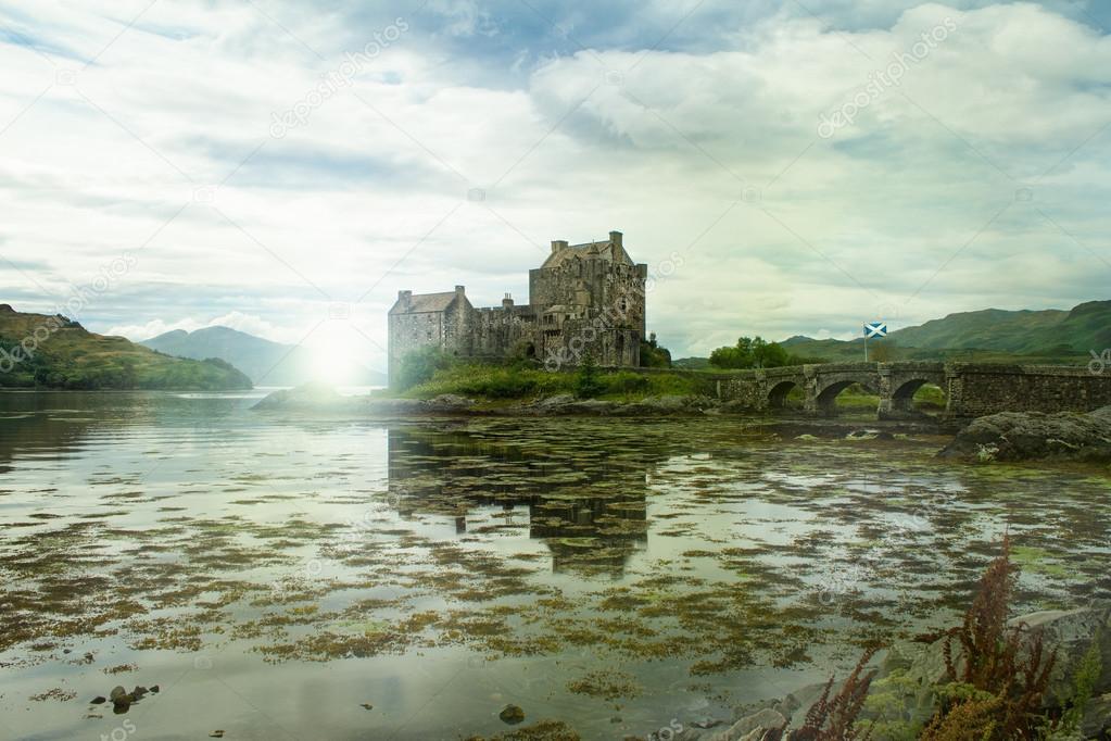 Ellean donan castle in scottland