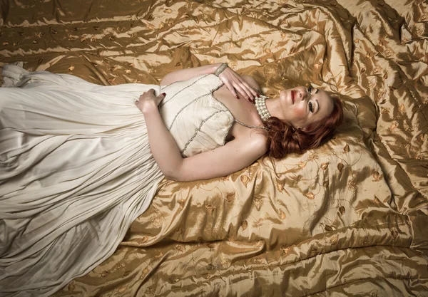 Vintage lady lying down — Stock Photo, Image