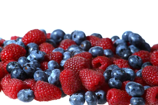 Himbeeren und Blaubeeren — Stockfoto