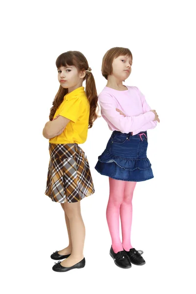 2 人の女の子はお互いを怒らせた — ストック写真