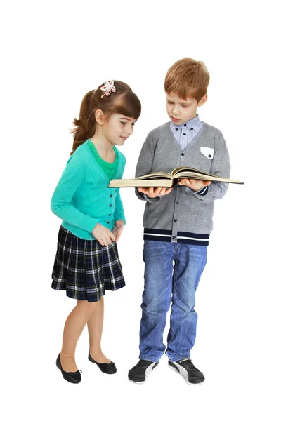 kız ve oğlan kitap ile