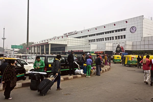 Το σιδηροδρομικό σταθμό του νέου Δελχί — Φωτογραφία Αρχείου