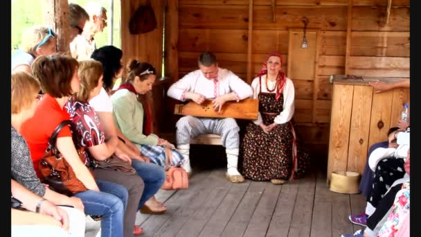 Músicos étnicos rusos — Vídeo de stock