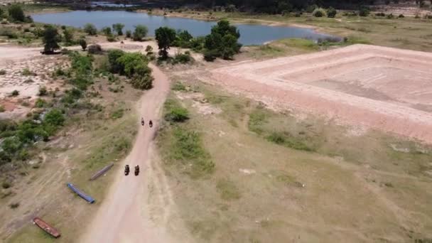 Aerial View Tracking Group Motorcycles Running Each Other Directions Drive — 图库视频影像