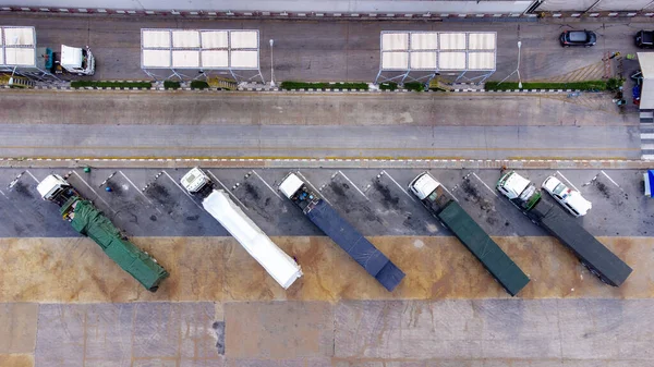 Sattelschlepper Lager Während Des Transports Führender Güter Foto Der Logistik — Stockfoto