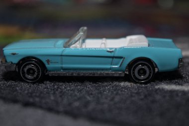 Çocuk arabası Cadillac yan görünümü