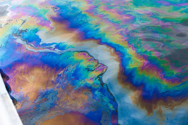 从美国沉船中渗出的石油夏威夷瓦胡岛珍珠港的亚利桑那州 图库图片