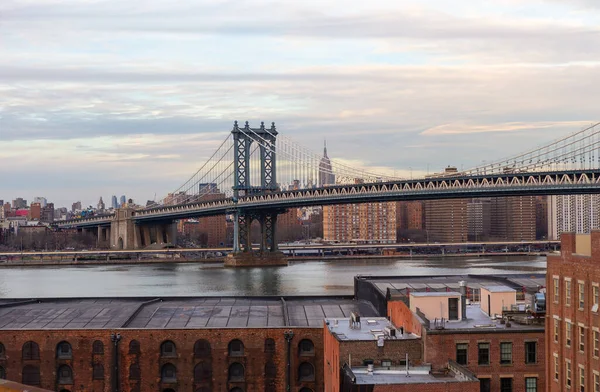 Manhattan Bridge Över East River Från Brooklyn New York — Stockfoto