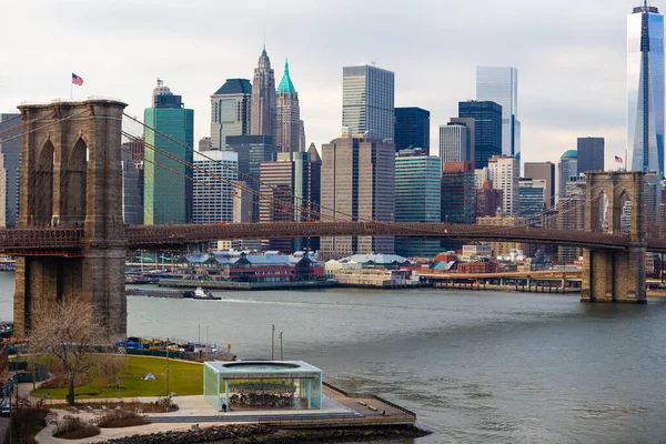 Brooklyn Bridge Över East River Som Förbinder Brooklyn Med Manhattan — Stockfoto