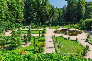 Almanya, Potsdam 'dan Sizilianischer Garten. Sicilya Bahçesi, İtalyan ve Sicilya stili süs bahçesi Sanssouci Sarayı 'nın hemen karşısında..