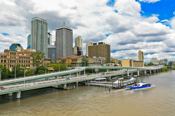 Brisbane river och staden — Stockfoto