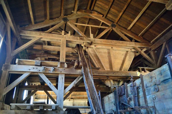 Arjantinli maden ocağını terk ettim.