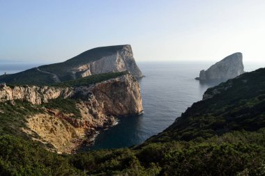 Capo Caccia kıyısında.