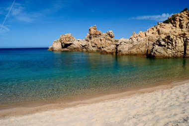 Li Cossi plajı manzarası