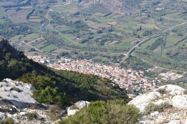 Monte Tuttavista 'dan Galtelli, Loculi ve Irgoli manzarası