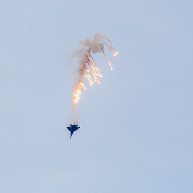 12 Haziran. Rus Şövalyeler Russkie Vityazi uçuş grubunu 12 Haziran 2014 'te kutluyorlar. Grup SU-27 uçuyor..