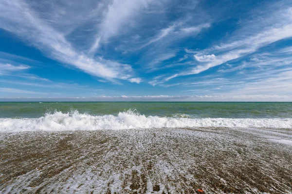 Views of the coastline sea coast in Yalta. — Stock Photo, Image