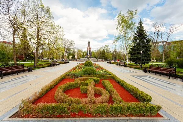 Krasnodar, um monumento à Imperatriz Catarina II — Fotografia de Stock