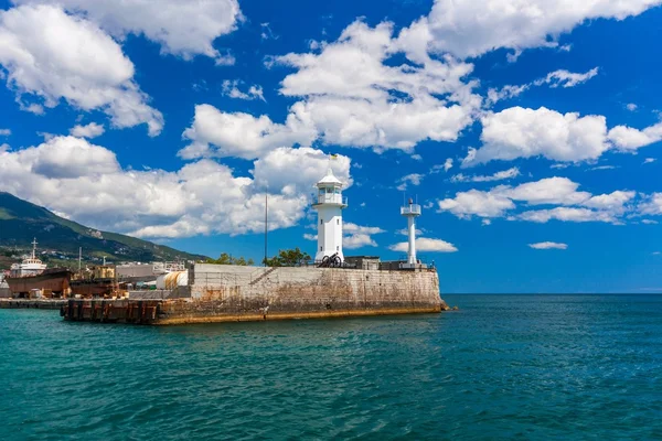 A view of the lighthouse in Yalta. Yalta. Crimea — Stock Photo, Image