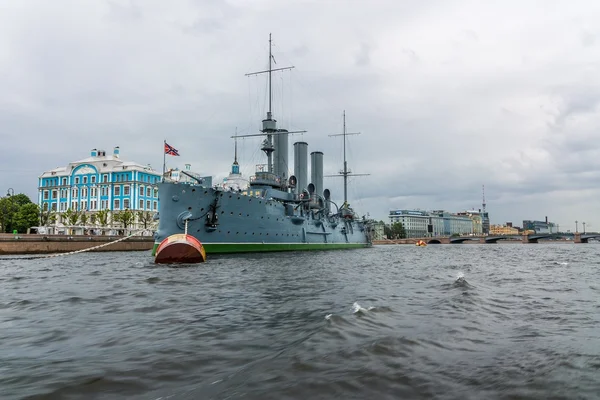 Cruiser Avrora in città San Pietroburgo. Russia — Foto Stock