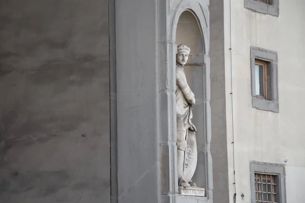 Наружная Статуя Площади Уффици Флоренция Тоскана Италия — стоковое фото