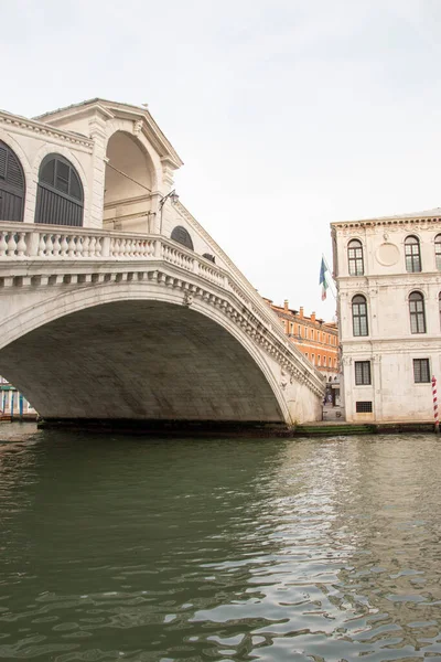 Most Rialto Přes Grand Canal Město Benátky Itálie Evropa — Stock fotografie