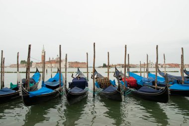 Gondol, tipik Venedik, İtalya, Avrupa teknesi..