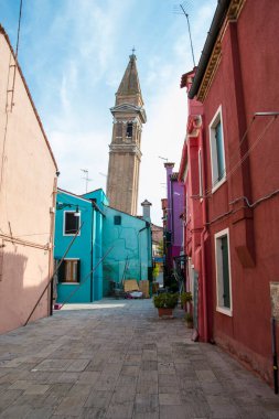 Burano adası, rengarenk evler, Venedik lagünü, İtalya, Avrupa
