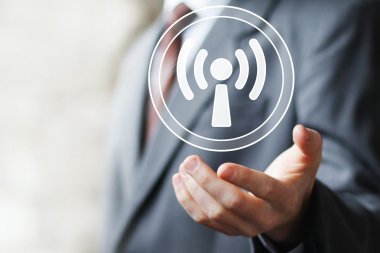 İş düğmesini işaret Wifi web bağlantısı sinyal simgesini