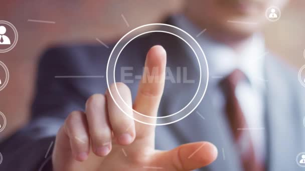 Zakelijke knop pictogram online berichten verzenden teken web mail — Stockvideo