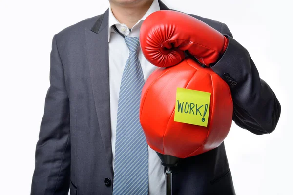 Geschäftsmann mit Boxhandschuh bereit, mit der Arbeit zu kämpfen, Geschäft — Stockfoto