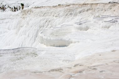 Kuru pamukkale havuzları