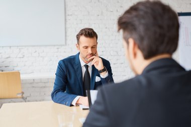 İşveren ve görüşme sırasında aday