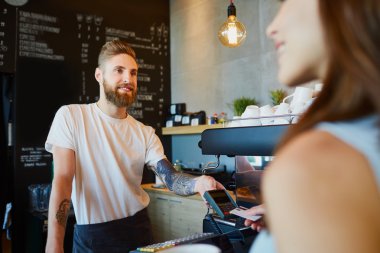  Barista vererek ödeme terminali