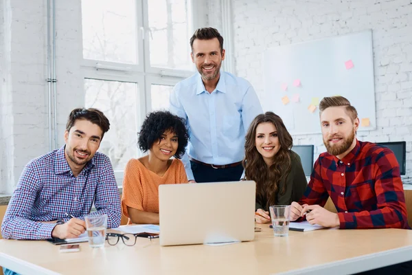 Young business people  training — Stock Photo, Image