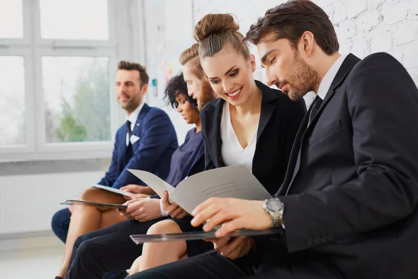 Business people talking — Stock Photo, Image