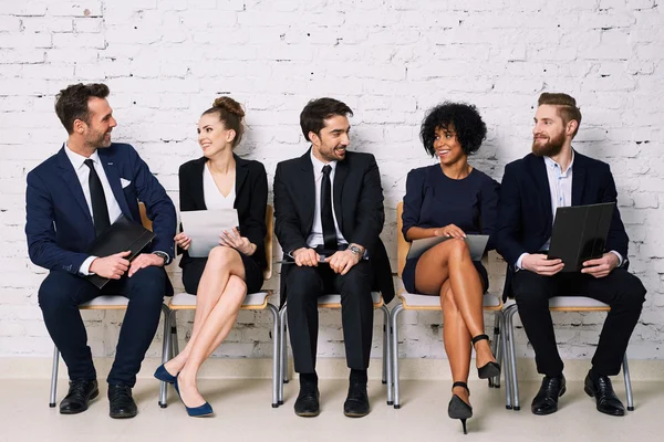 Personer som väntar på anställningsintervju — Stockfoto
