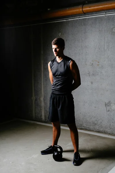 Atleta concentrándose antes del entrenamiento — Foto de Stock