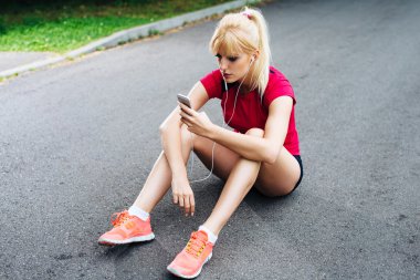 Kadın atlet şarkı seçimi