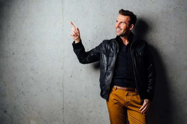 Handsome man pointing — Stock Photo, Image