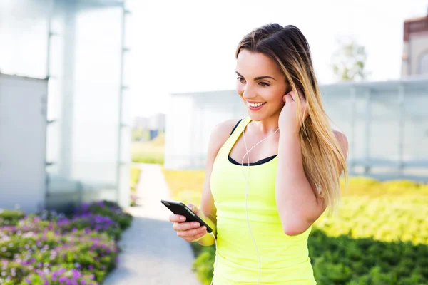 Young female runner — Stock Photo, Image