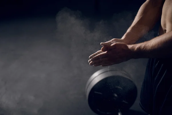 Athlete clapping hands before — Stock Photo, Image