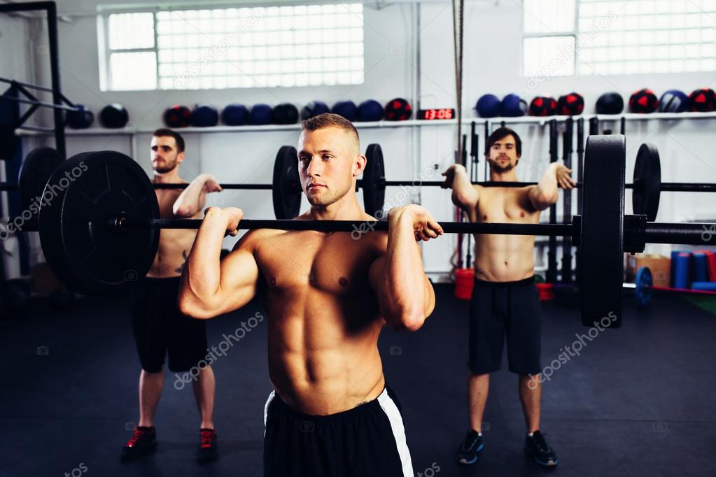 men at gym training