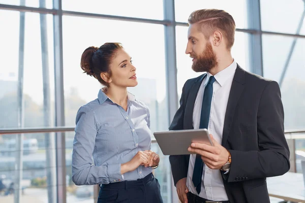 Couple talking during business meeting — Stock Photo, Image