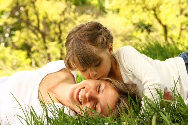 Anne ve küçük kızı