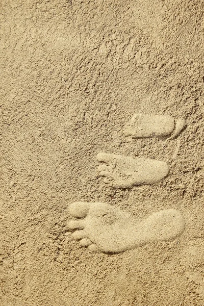 Empreintes sur la plage de sable — Photo