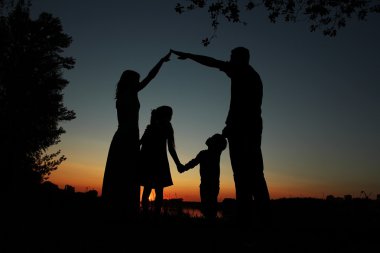 mutlu aile Silhouettes 